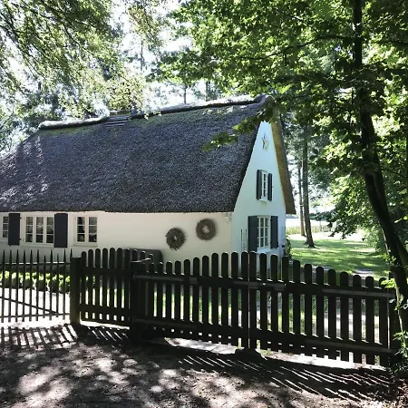 Feriehus Kuestenwaeldchen *